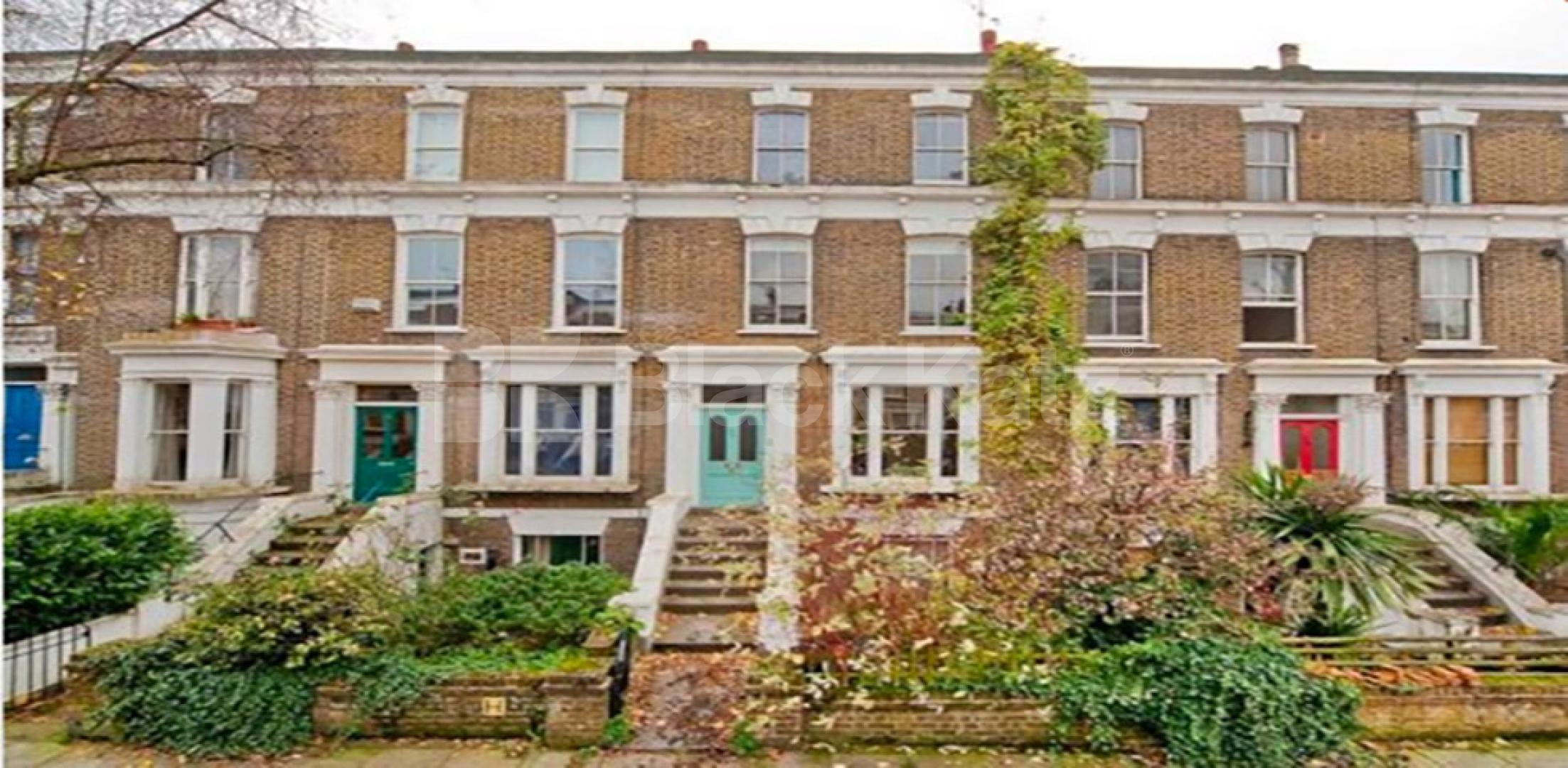 			LARGE 3 / 4 BED ON A TREE LINED STREET!, 4 Bedroom, 1 bath, 1 reception Flat			 Gaisford Street, KENTISH TOWN